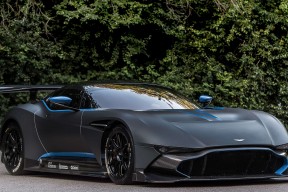 乐鱼官网-托里·哈斯克冲刺力十足赢得掌声，托里亚斯哈里斯