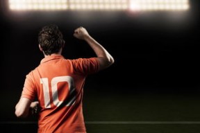 leyu乐鱼在线登录入口-老将回暖谁依旧是球队主心骨，老将复出