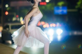 Leyu Sport下载-“高新体育中心羽毛球：快速反应与精准击球的完美展示”