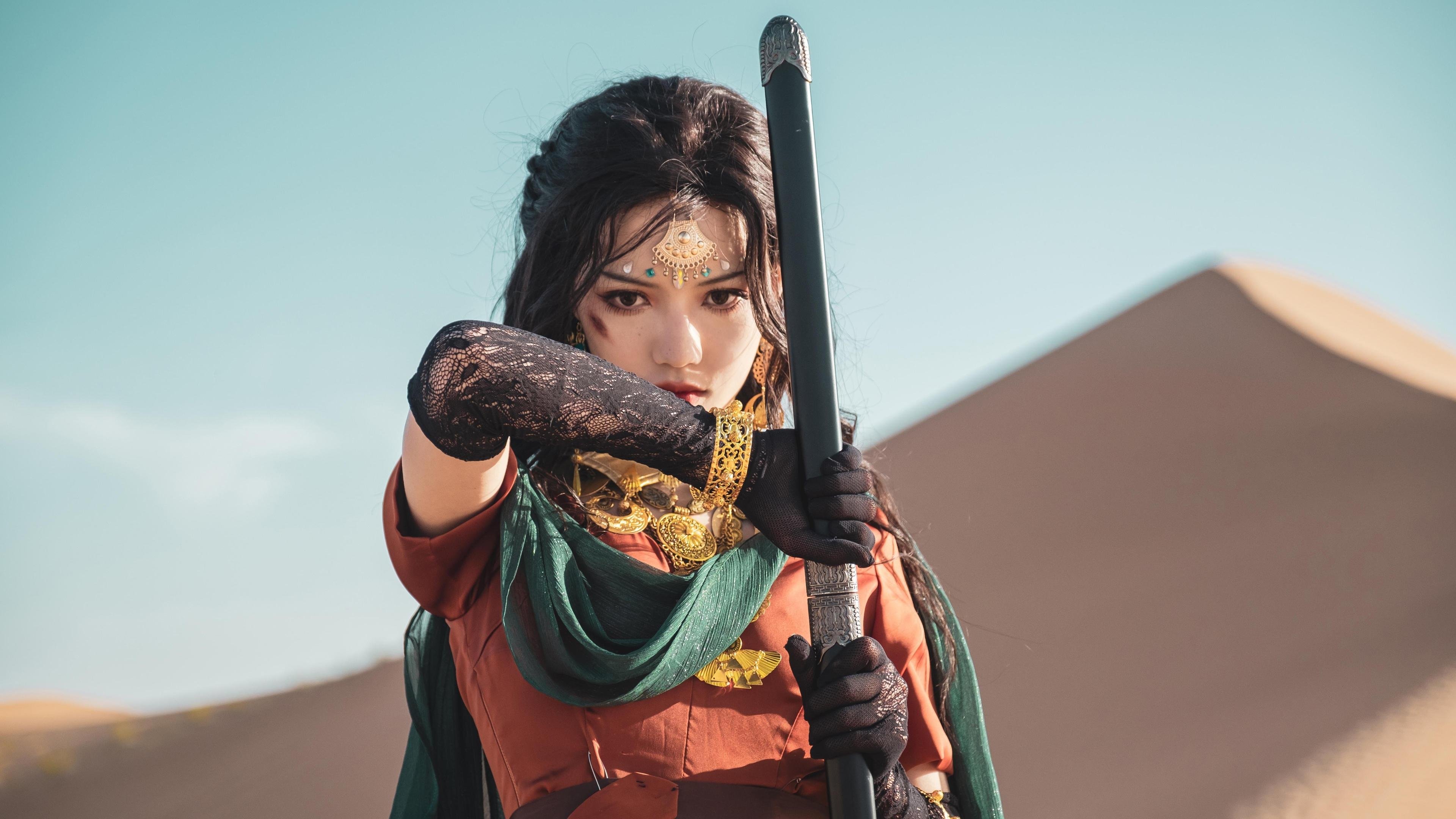 库里最后时刻助攻队友勇士险胜热火,库里尽力了队友cba